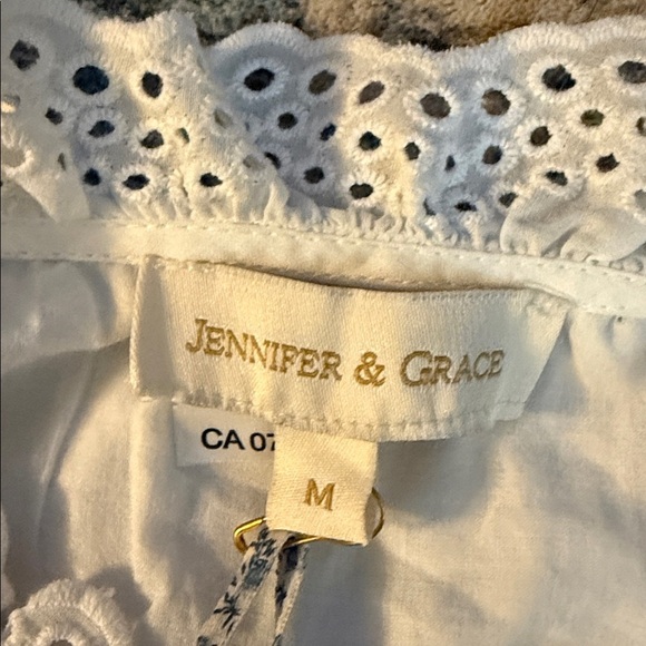 Jennifer and Grace White Eyelet Lace Blouse. 100% cotton. Size M Brand new w tag - Picture 2 of 10